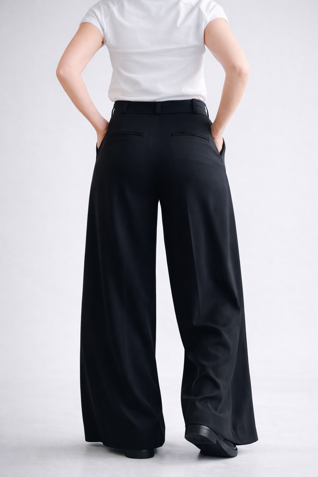Siv Palazzo Trousers. Calm Precision